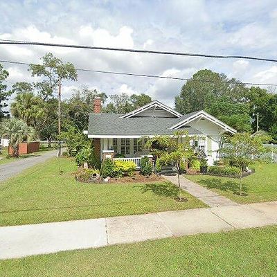 242 S Wayne St, Jesup, GA 31546