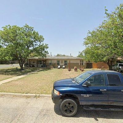 2420 W Avenue L, San Angelo, TX 76901