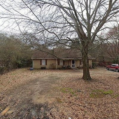 245 Line St, Loganville, GA 30052