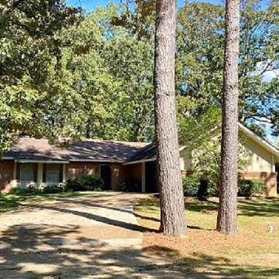 247 Bay Park Dr, Brandon, MS 39047