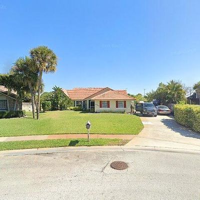 2490 Palm Lake Dr, Merritt Island, FL 32952