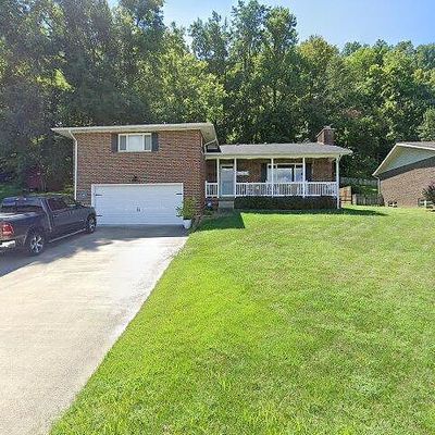 25 Greenwood Way, Barboursville, WV 25504