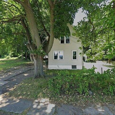 25 Lewis St, Rochester, NY 14605