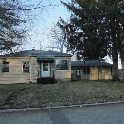 25 University Ct, Normal, IL 61761