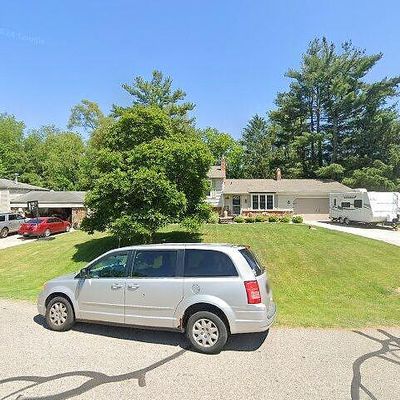 2513 Tampa Dr, Wolverine Lake, MI 48390