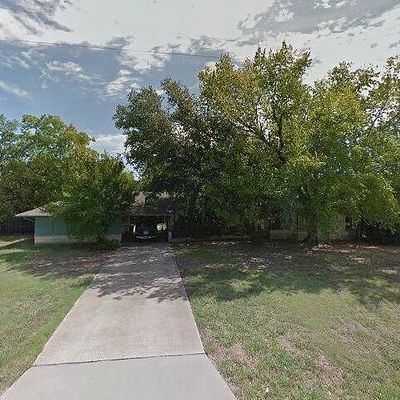 210 N Edna Ave, Lewisville, TX 75057