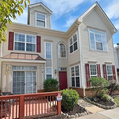 21032 Laporte Ter, Ashburn, VA 20147