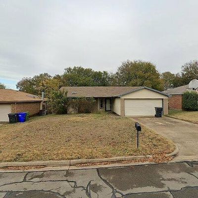 2104 Century Dr, Woodway, TX 76712