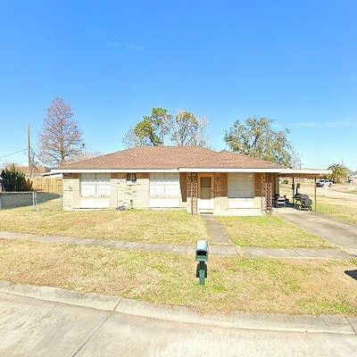 2104 Paul St, Meraux, LA 70075