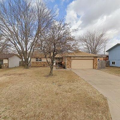 212 E Rosewood Ln, Derby, KS 67037