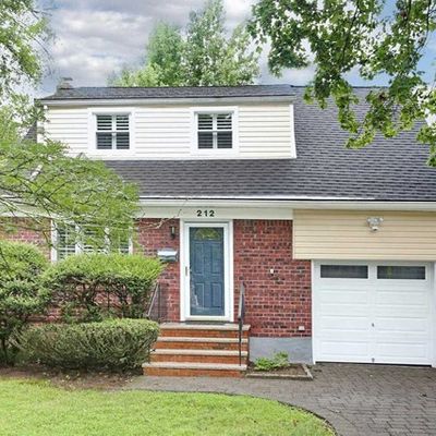 212 Grant Ave, Cresskill, NJ 07626