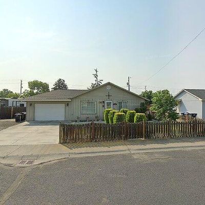 2125 W Neppel St, Moses Lake, WA 98837