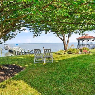 214 Beachside Dr, Stevensville, MD 21666