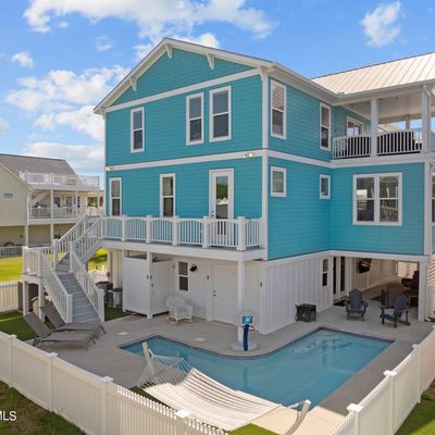 214 Fort Fisher Blvd S, Kure Beach, NC 28449