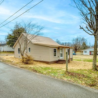 214 Grace Ave, Baxter, TN 38544