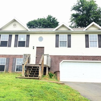 214 Mockingbird Pl, Jonesborough, TN 37659