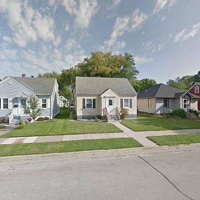 2143 Jackson St, La Crosse, WI 54601