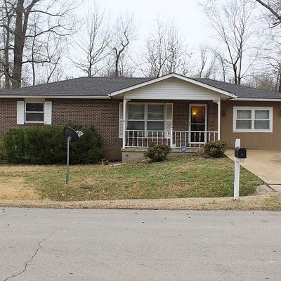 215 Hampton Ct, Poplar Bluff, MO 63901