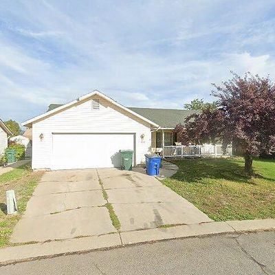 215 W Chippewa Dr, Post Falls, ID 83854