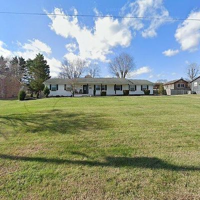 216 Foothills Dr, Seymour, TN 37865