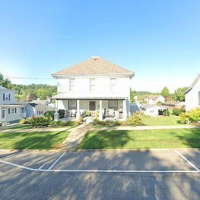 216 S Market St, Loudonville, OH 44842