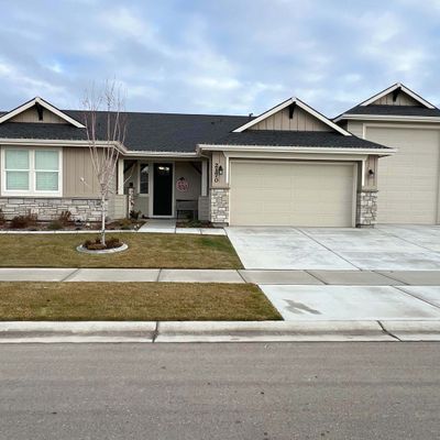 2170 N Farmview Ave, Middleton, ID 83644