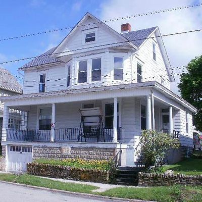 218 W Race St, Somerset, PA 15501