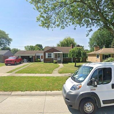 21826 Oconnor St, Saint Clair Shores, MI 48080