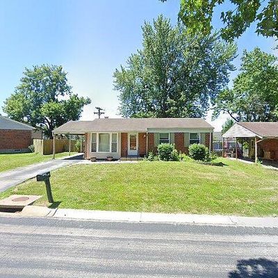 2207 Golfway Dr, Saint Charles, MO 63301