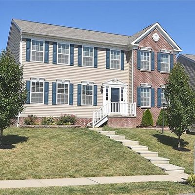 221 Birchwood Ln, Imperial, PA 15126