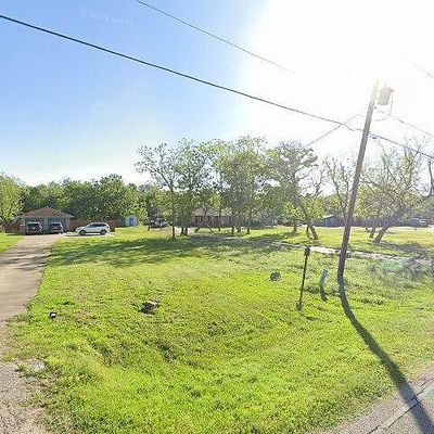 221 Jamison Dr, Angleton, TX 77515