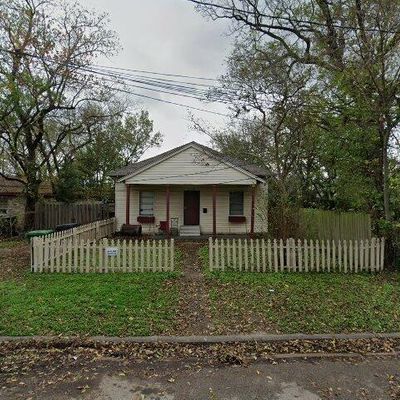 2212 Semmes St, Houston, TX 77026