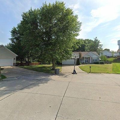 223 Butternut Stage Dr, Saint Peters, MO 63376