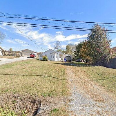 225 Hiway Dr, Clinton, TN 37716