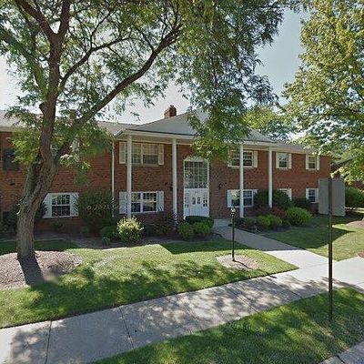 2826 Pease Dr #211 S, Rocky River, OH 44116