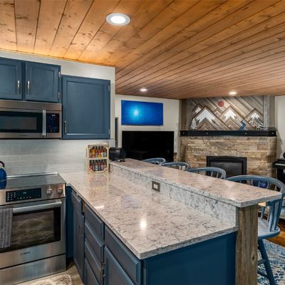 2885 Chinook Ln, Steamboat Springs, CO 80487