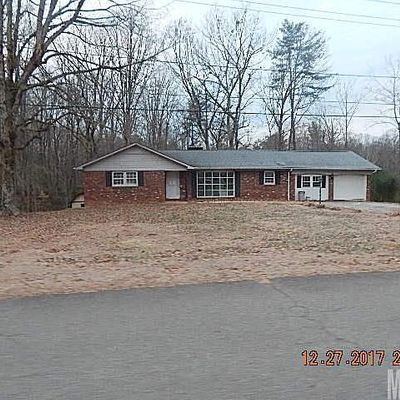 291 Sherwood Forest Dr, North Wilkesboro, NC 28659