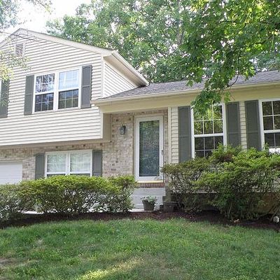 2933 Fox Tail Ct, Woodbridge, VA 22192