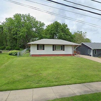 2942 E Douglas Ave, Des Moines, IA 50317