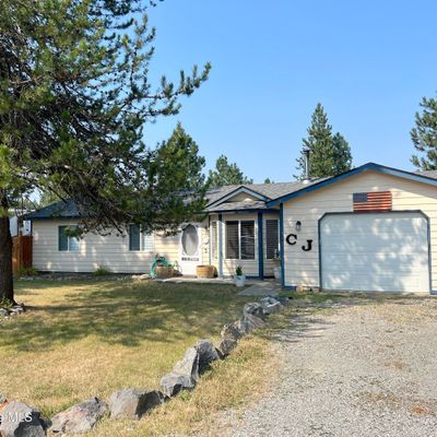 29975 N 6 Th St, Athol, ID 83801