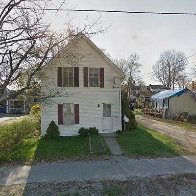 3 Pleasant St, Lisbon Falls, ME 04252