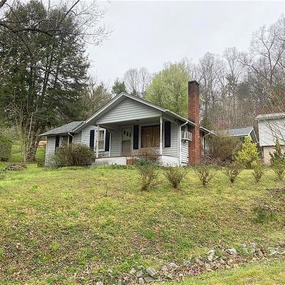 3009 Sun Pl, Lenoir, NC 28645