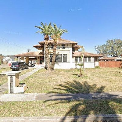 301 E Ligustrum Blvd, Robstown, TX 78380