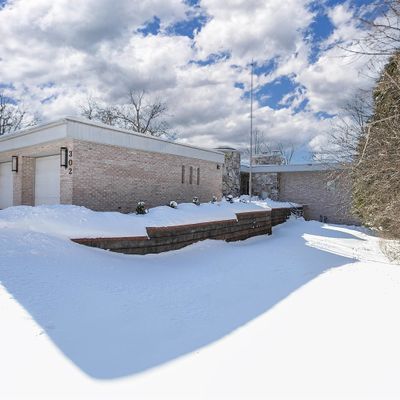 302 Pheasant Run, Kaukauna, WI 54130