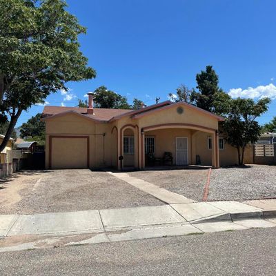 304 General Chennault St Ne, Albuquerque, NM 87123