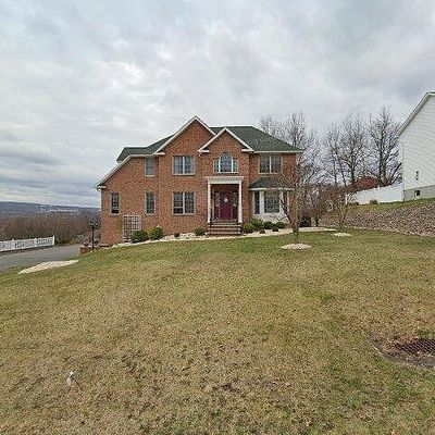 310 Skyline Dr, Archbald, PA 18403