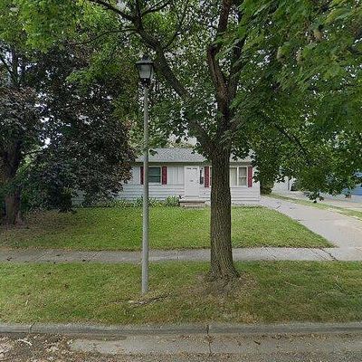 3107 Continental Dr, Lansing, MI 48911