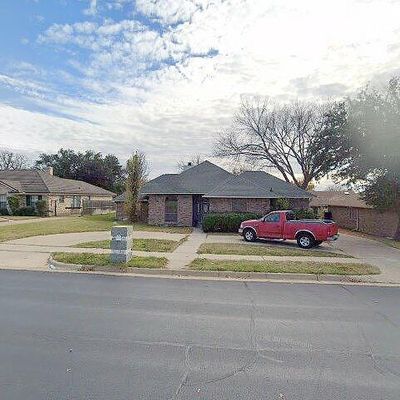 312 Carolyn Dr, Bedford, TX 76021