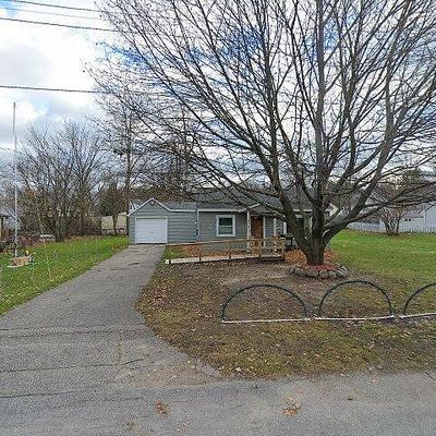 314 Dana St Nw, Comstock Park, MI 49321