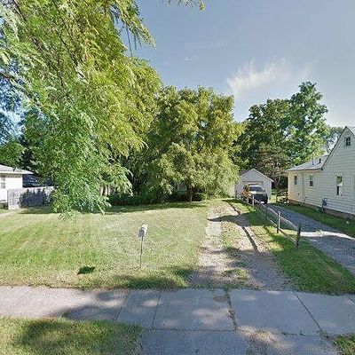 315 E Hodge Ave, Lansing, MI 48910